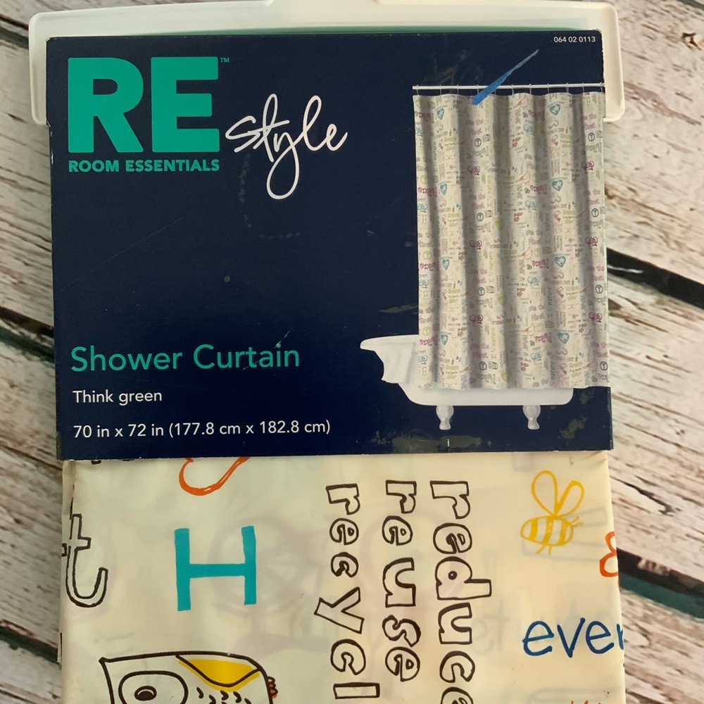Room Essentials THINK GREEN Shower Curtain‎ NEW